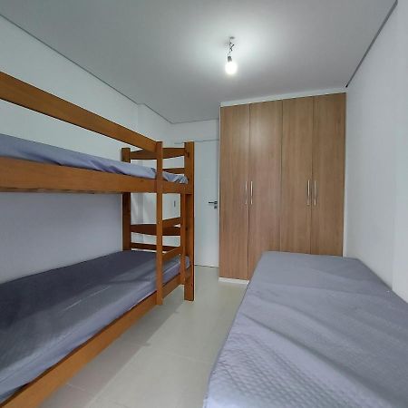 Апартаменты Apartamento Perto Da Praia No Indaia Бертиога Экстерьер фото