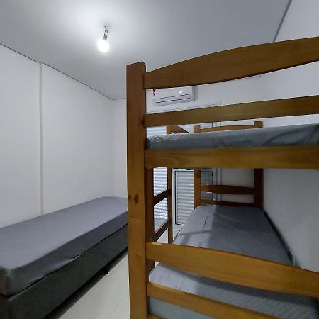 Апартаменты Apartamento Perto Da Praia No Indaia Бертиога Экстерьер фото